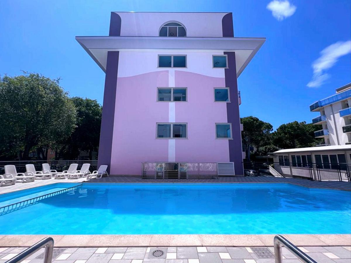 Residence Regent Beach Bibione Bagian luar foto
